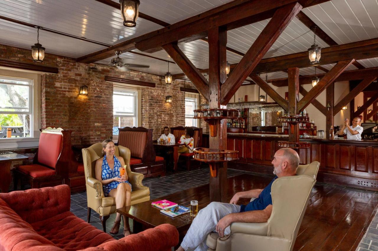 Copper And Lumber Store Hotel English Harbour Buitenkant foto