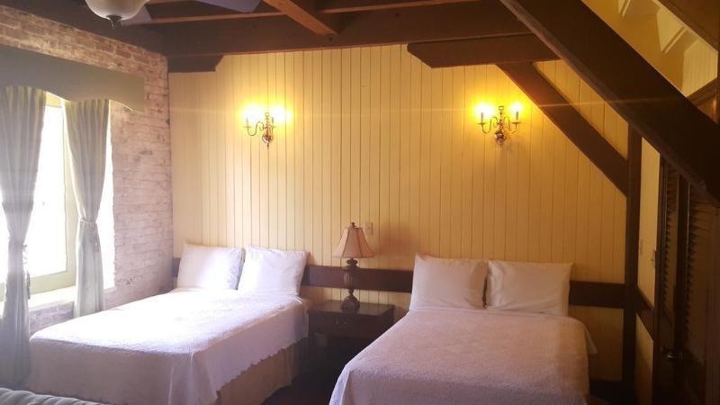 Copper And Lumber Store Hotel English Harbour Buitenkant foto