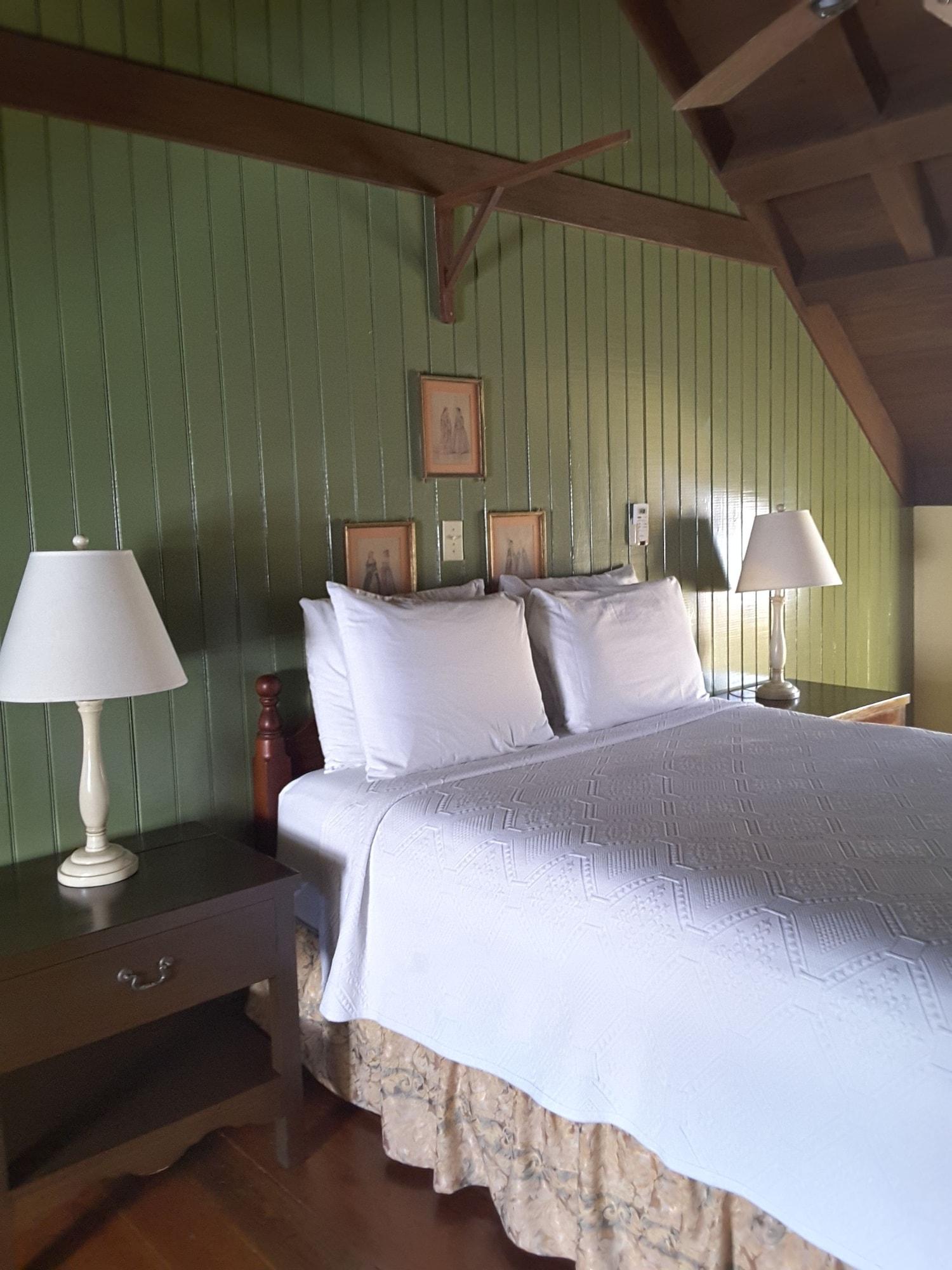 Copper And Lumber Store Hotel English Harbour Buitenkant foto