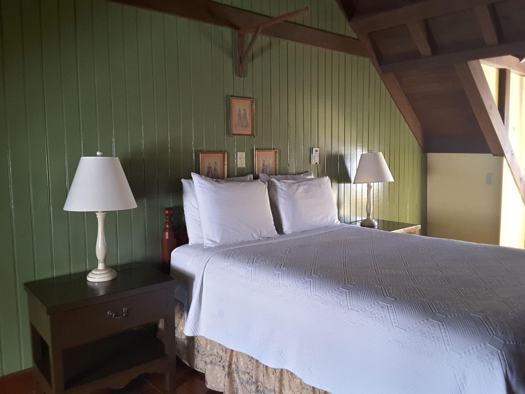 Copper And Lumber Store Hotel English Harbour Buitenkant foto